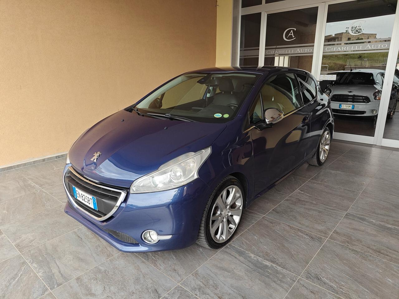 Peugeot 208 1.6 e-HDi 92 CV Stop&Start 3 porte Allure