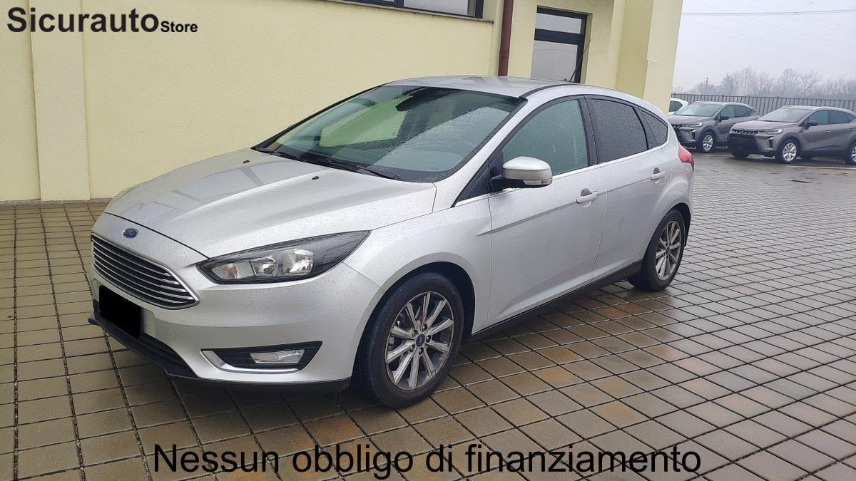 FORD Focus SOLO PER COMMERCIANTI AUTO SENZA GARANZIA