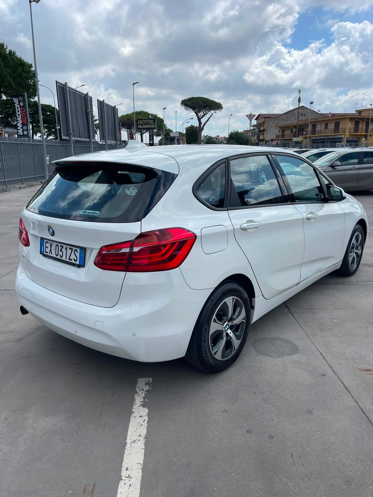 Bmw Serie 2 gran tourer 1.5 Full optional