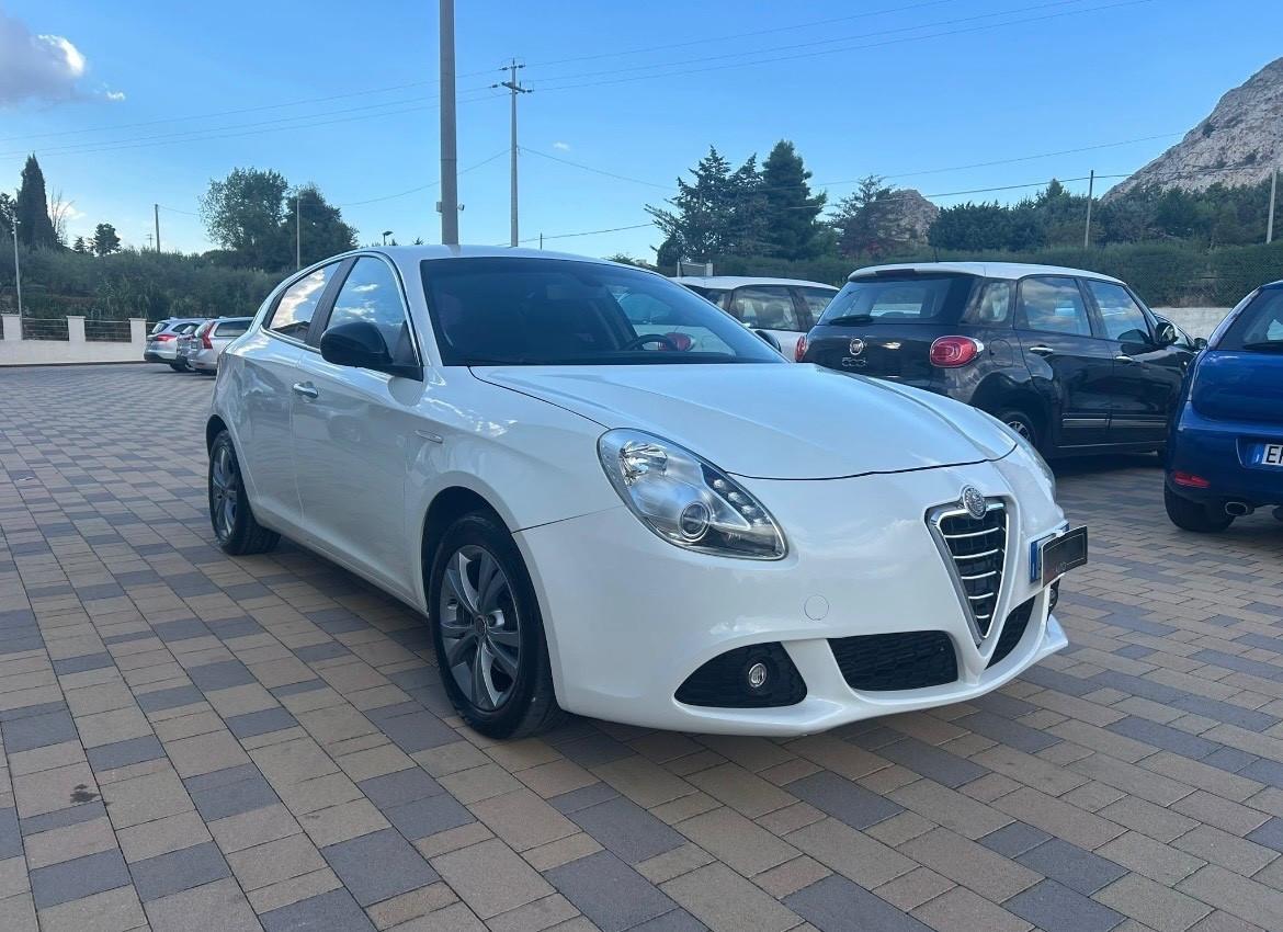 Alfa Romeo Giulietta 1.6 JTDm-2 105 CV Exclusive