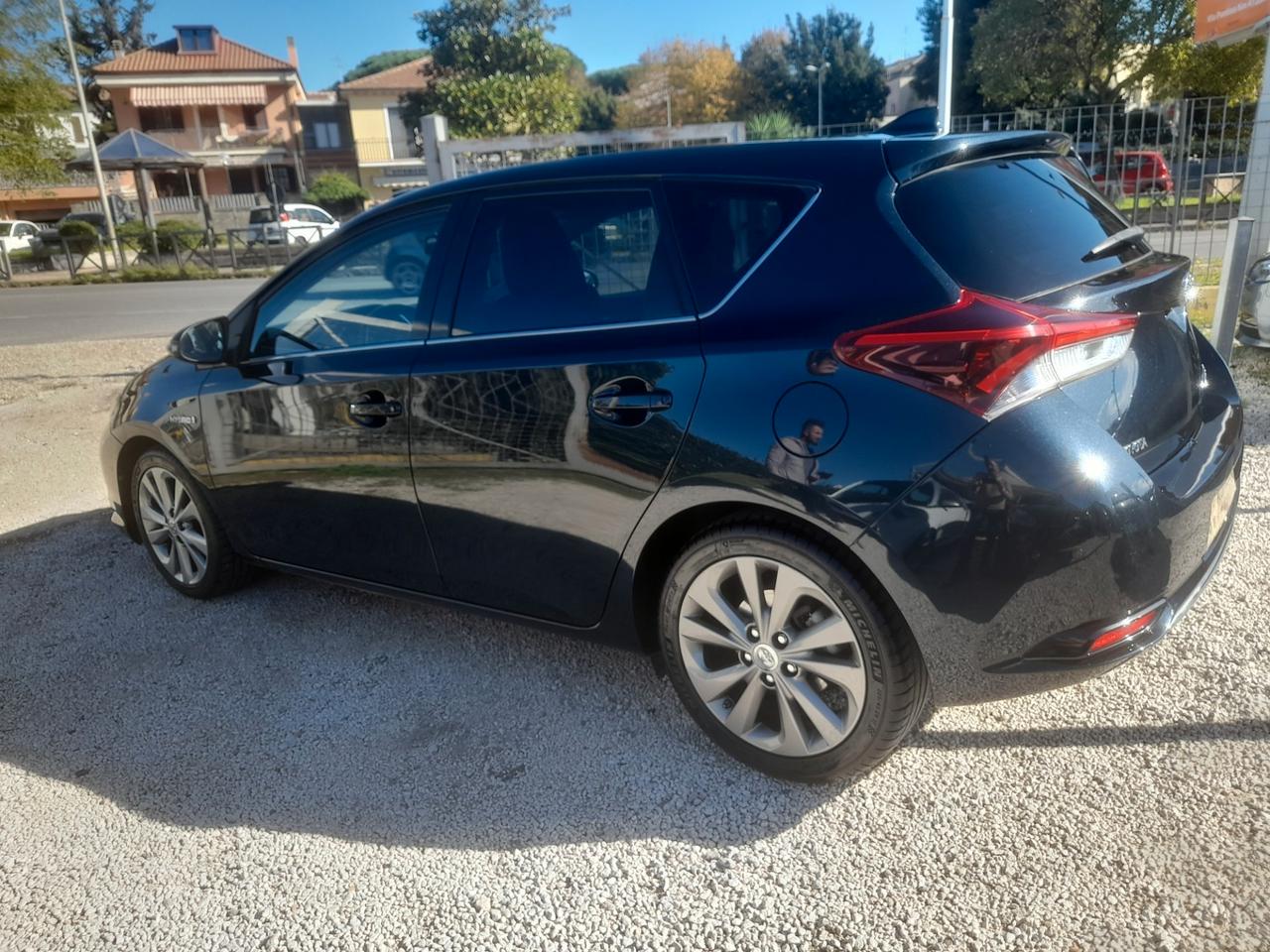 Toyota Auris Hybrid Tagliandi certificati