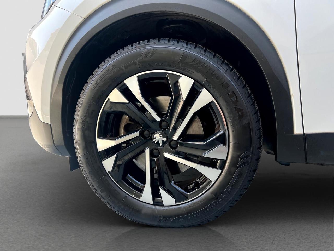Peugeot 2008 BlueHDi 130 S&S EAT8 Allure Pack