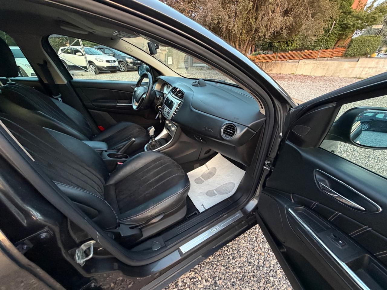 Lancia Delta 1.6 MJT DPF Oro