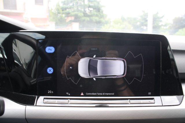 VOLKSWAGEN Golf 1.0 eTSI EVO DSG Life