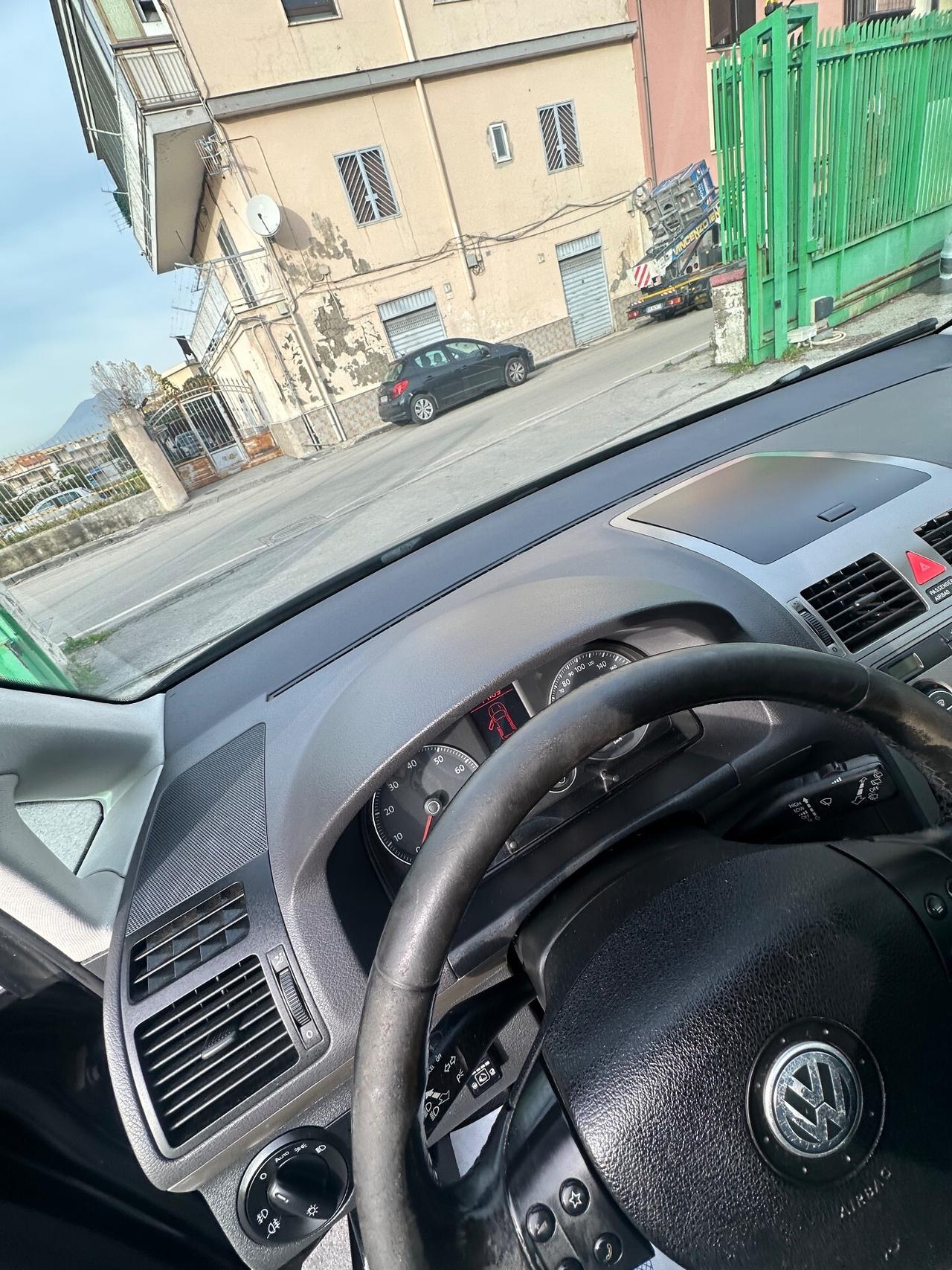 Volkswagen Touran 1.6 Trendline Bifuel G