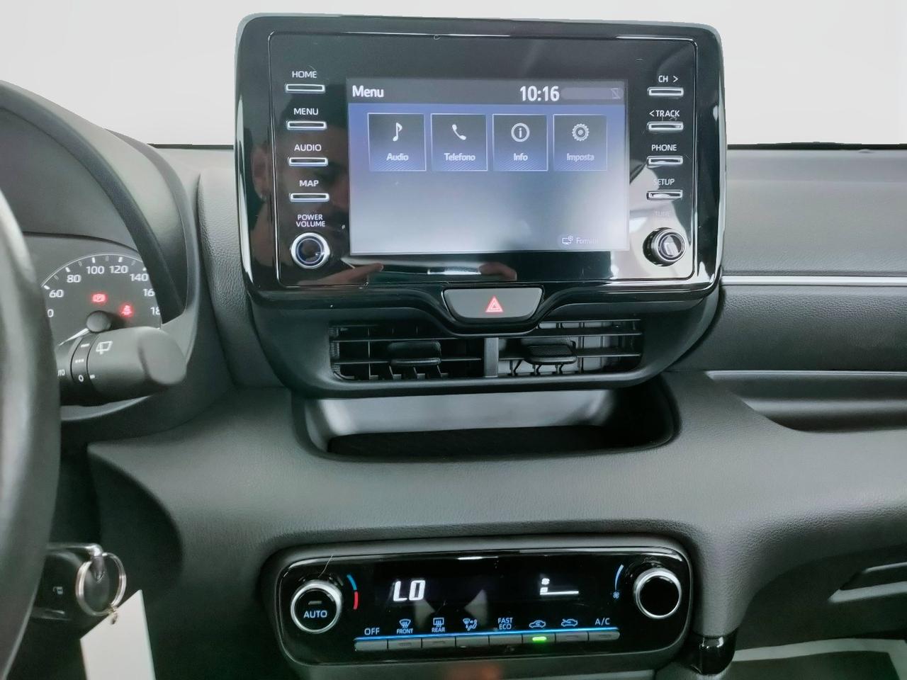 TOYOTA Yaris IV 2020 - Yaris 1.5h Active