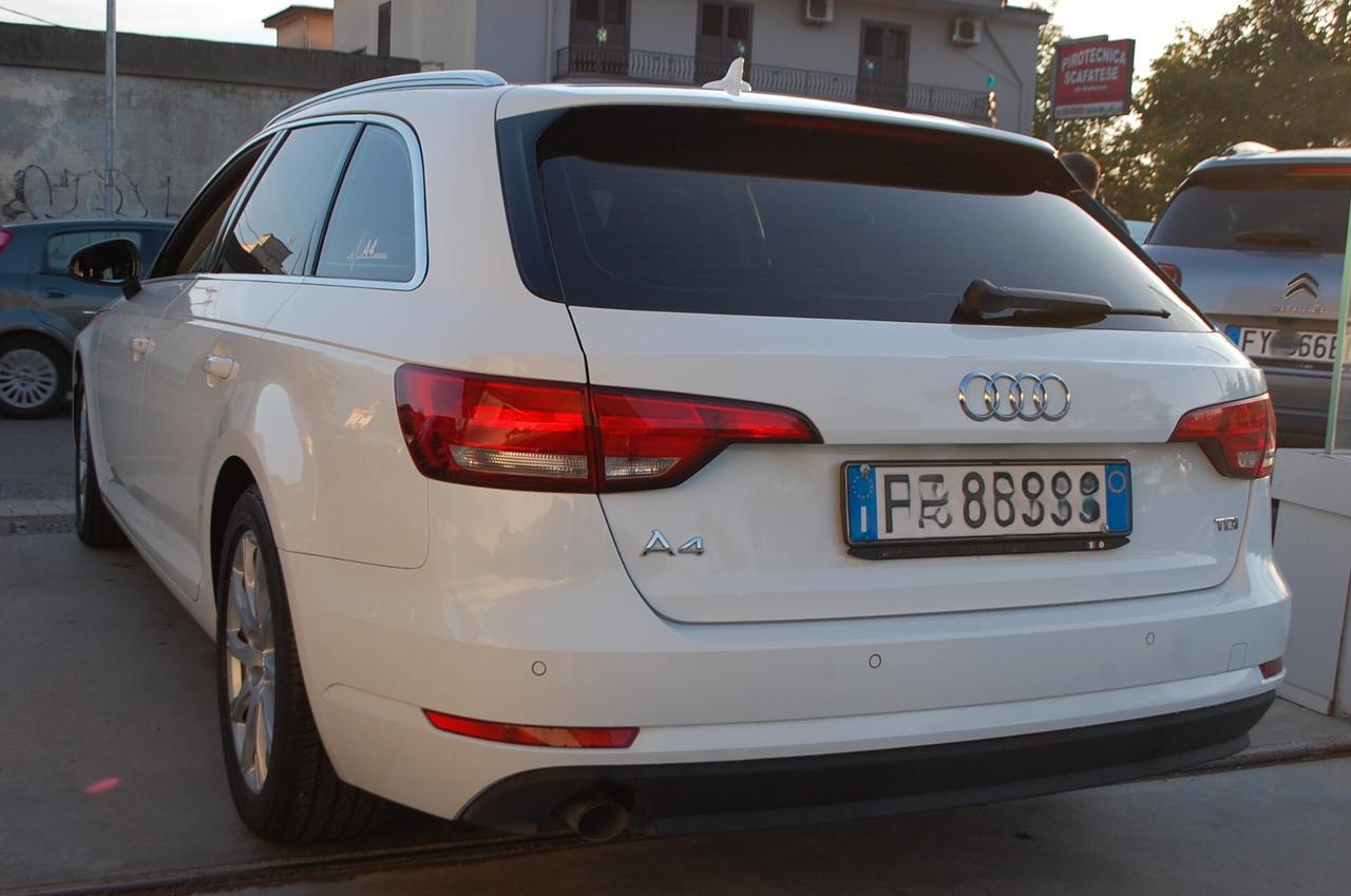 Audi A4 Avant 35 2.0 TDI 150CV S-Tronic Uff Italy Navi USB