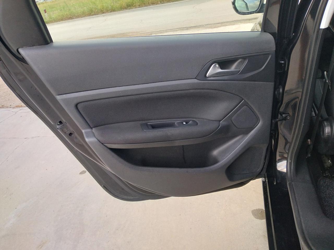 Peugeot 308 BlueHDi 100 S&S SW Business