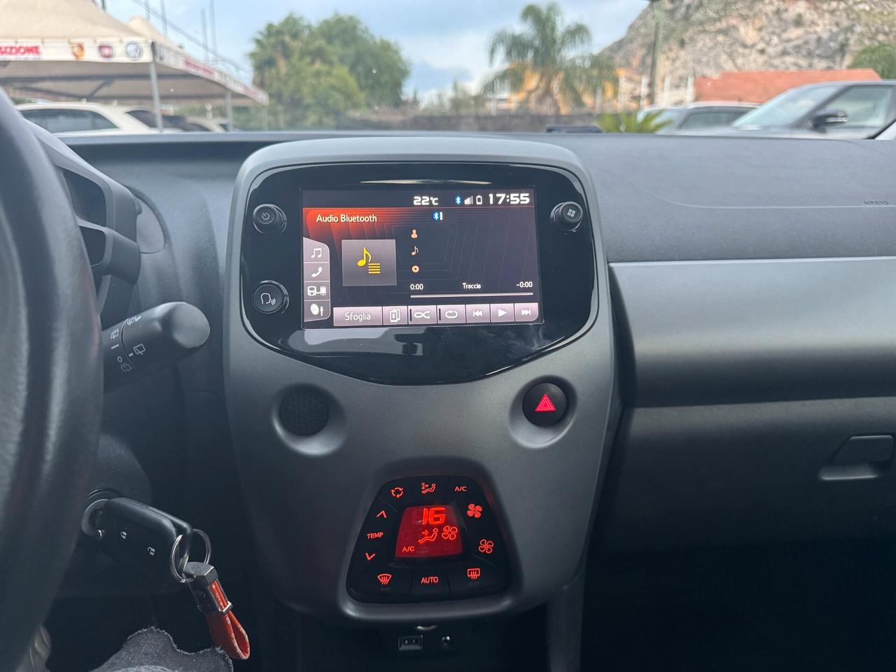 Toyota Aygo 1.0 VVT-i 69 CV CON 14000 KM