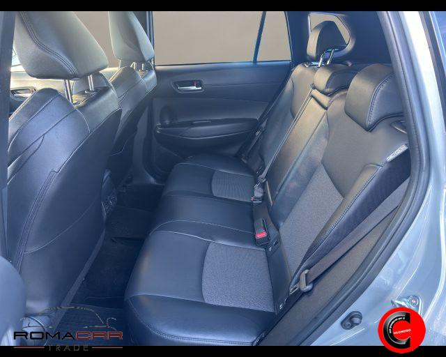 TOYOTA Corolla Cross 2.0 Hybrid 197 CV E-CVT AWD-i Lounge