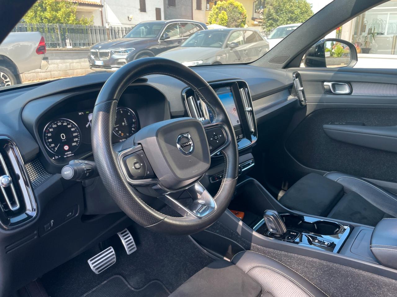 Volvo XC40 D3 R-design