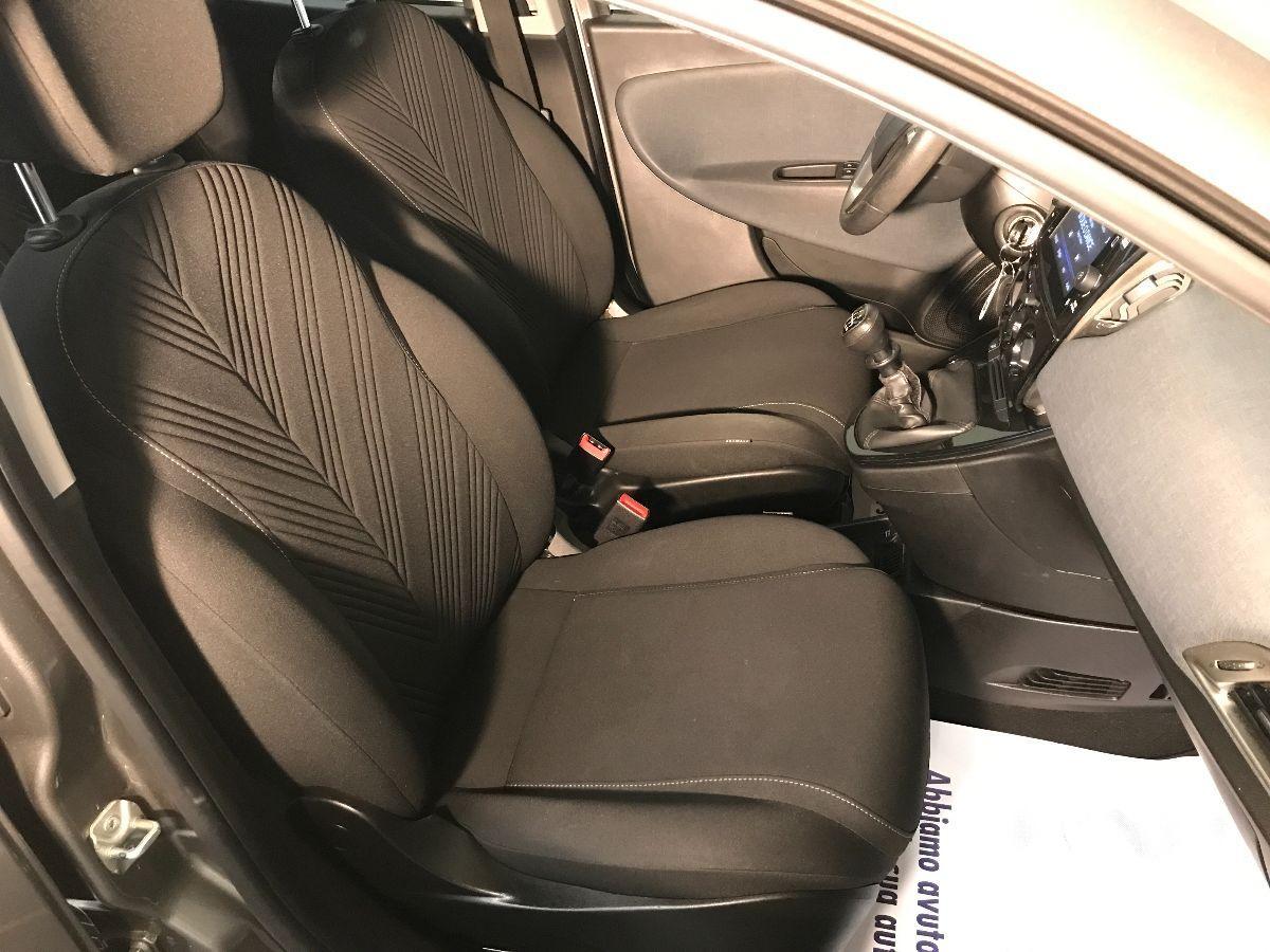 LANCIA Ypsilon 1.0 5p. S&S Hybrid Gold