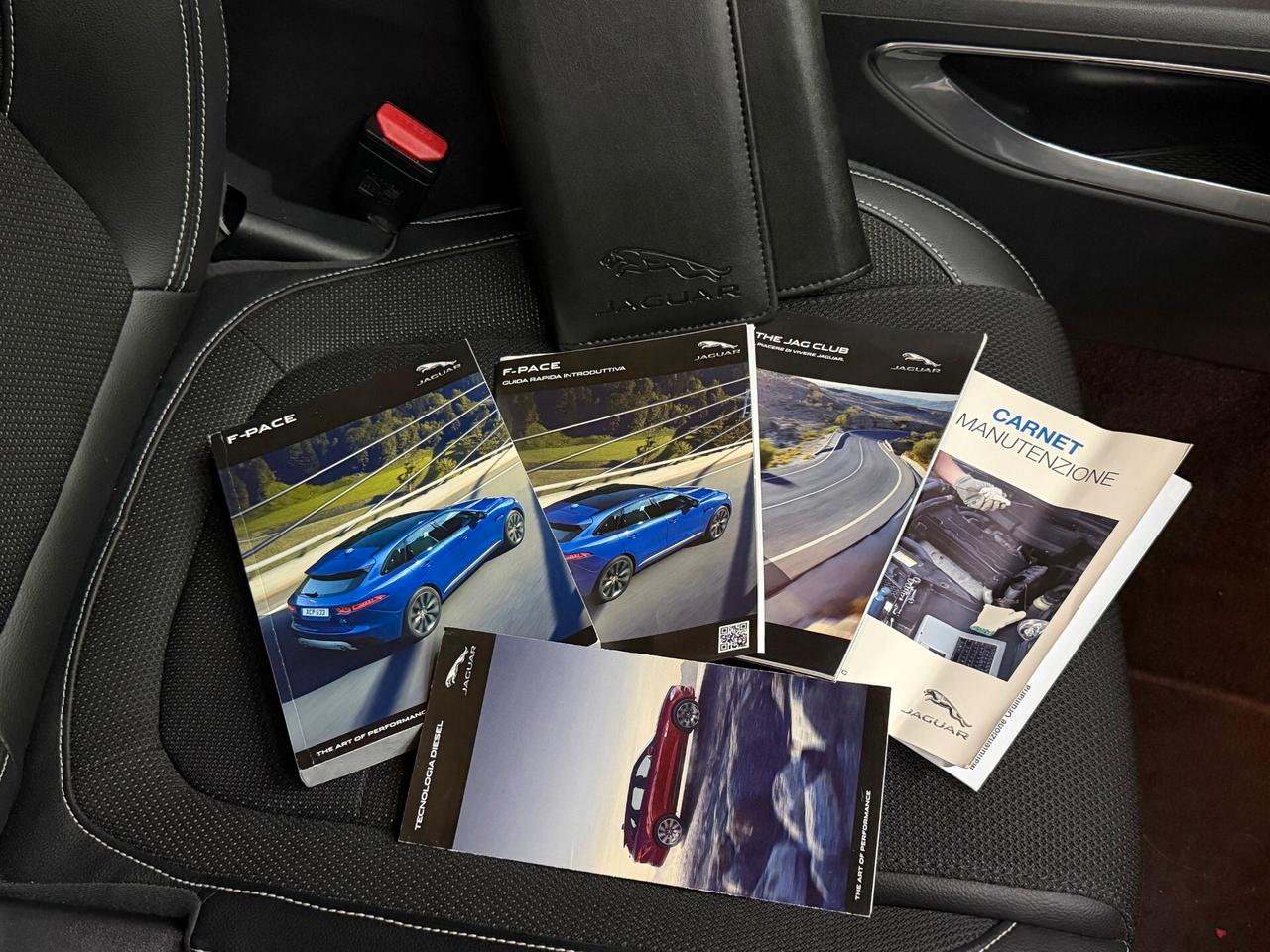 Jaguar F-Pace 240cv R-Sport - 24 MESI DI GARANZIA