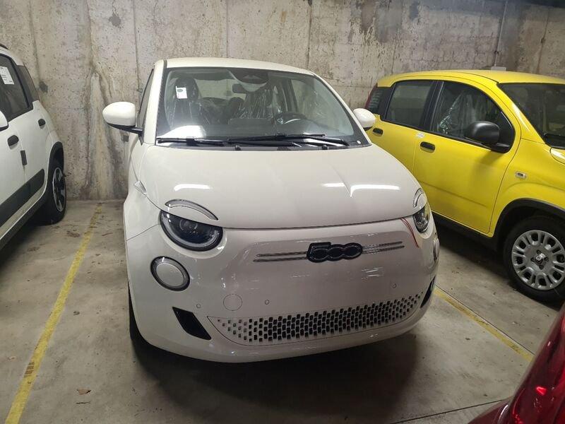 FIAT 500 Berlina 42 kWh PRONTA CONSEGNA !