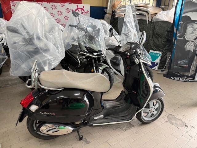 Piaggio Vespa 250 GTS
