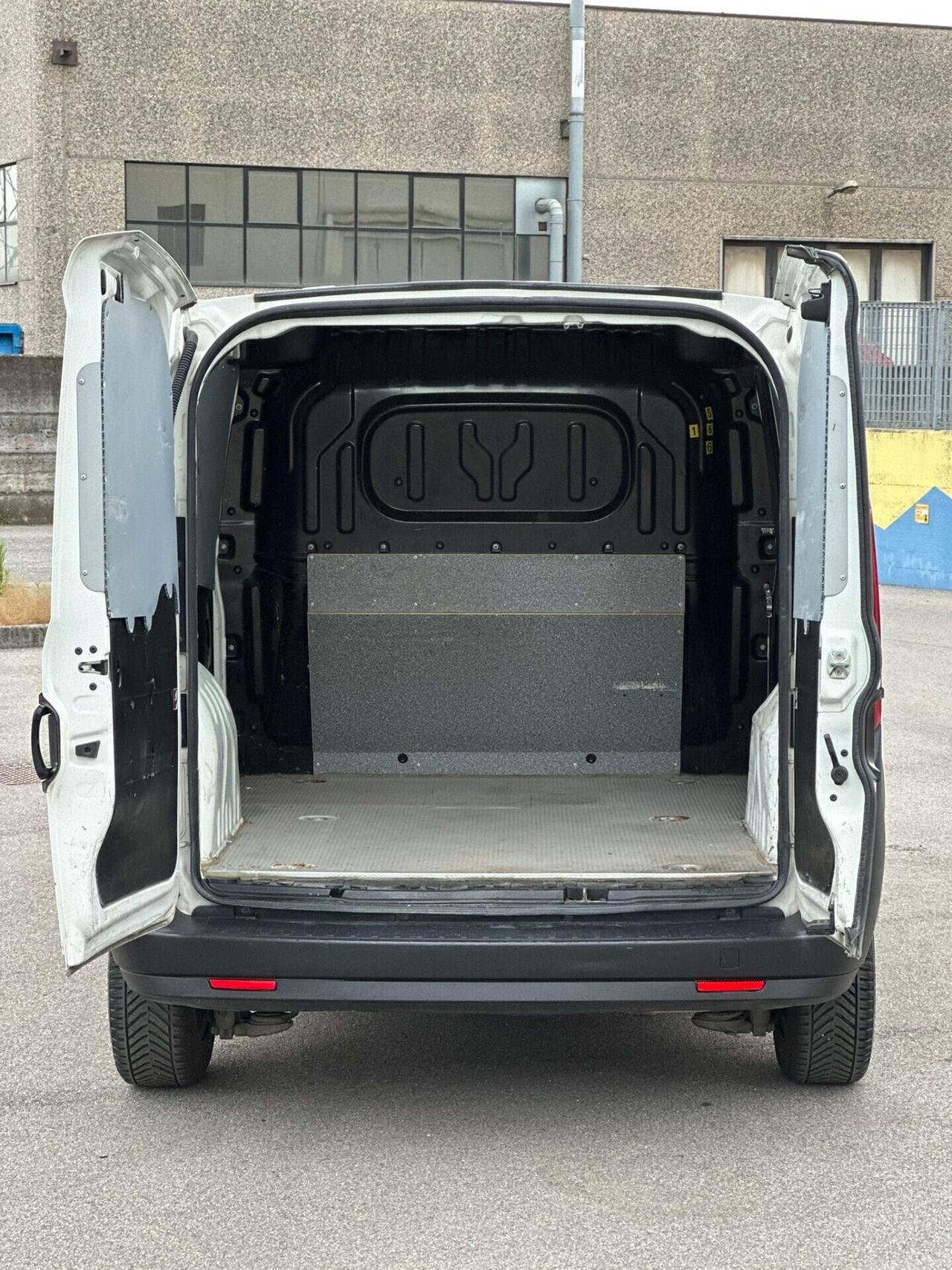 Fiat doblò anno 2019 cc 1.6