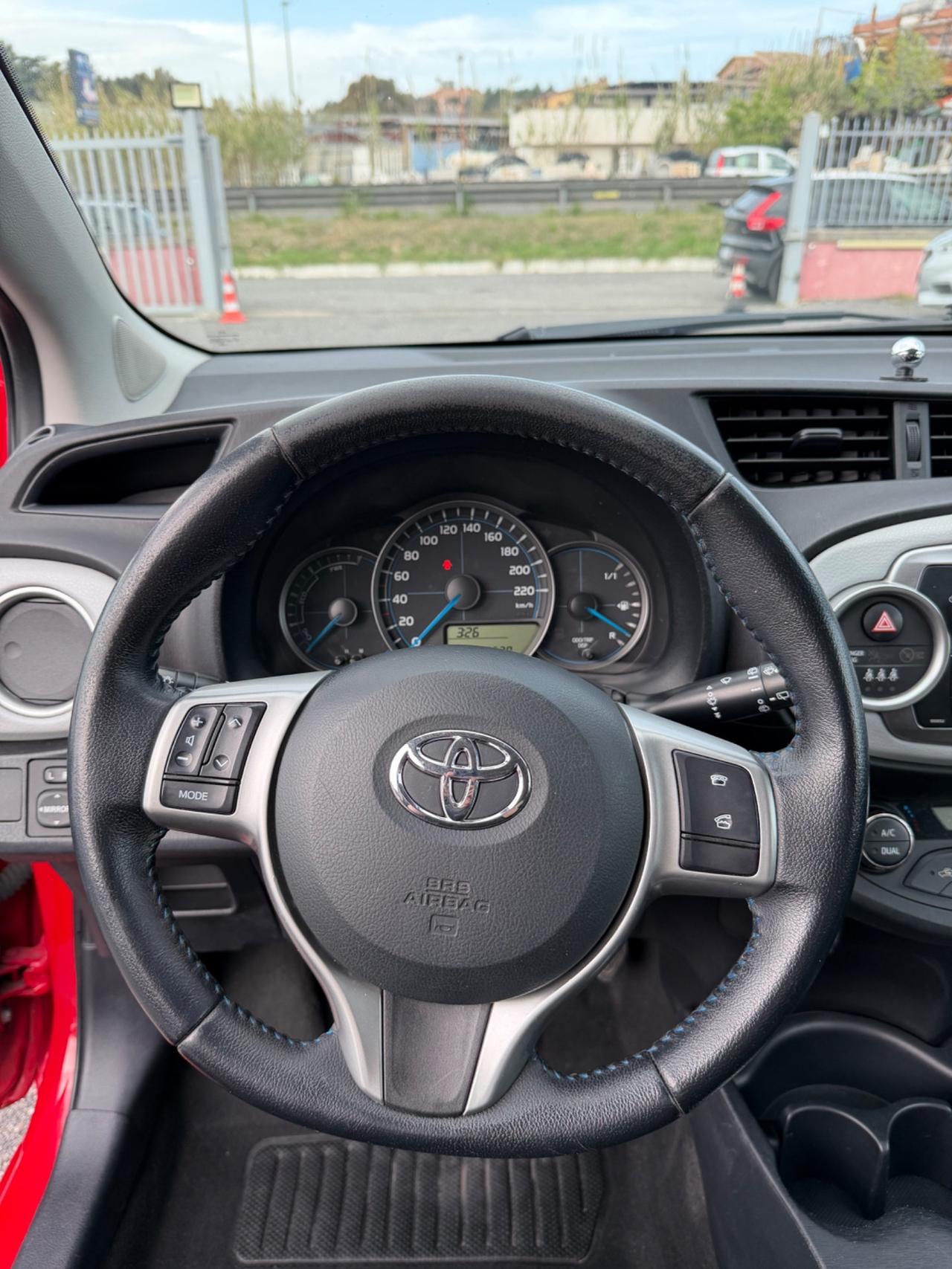 Toyota Yaris 1.5 Hybrid 5 porte Lounge
