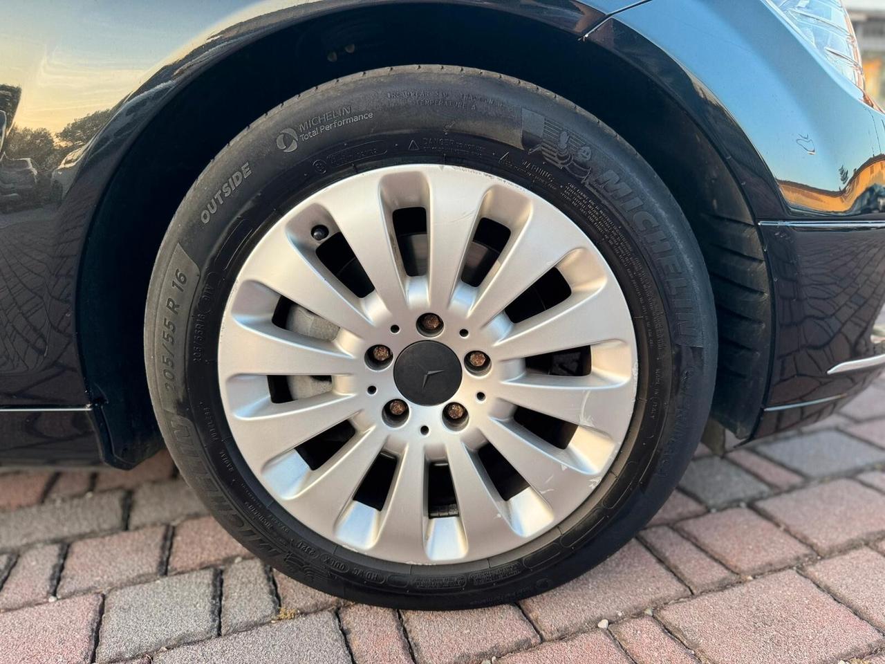 Mercedes C 220