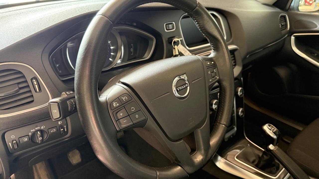 Volvo V40 D2 Business