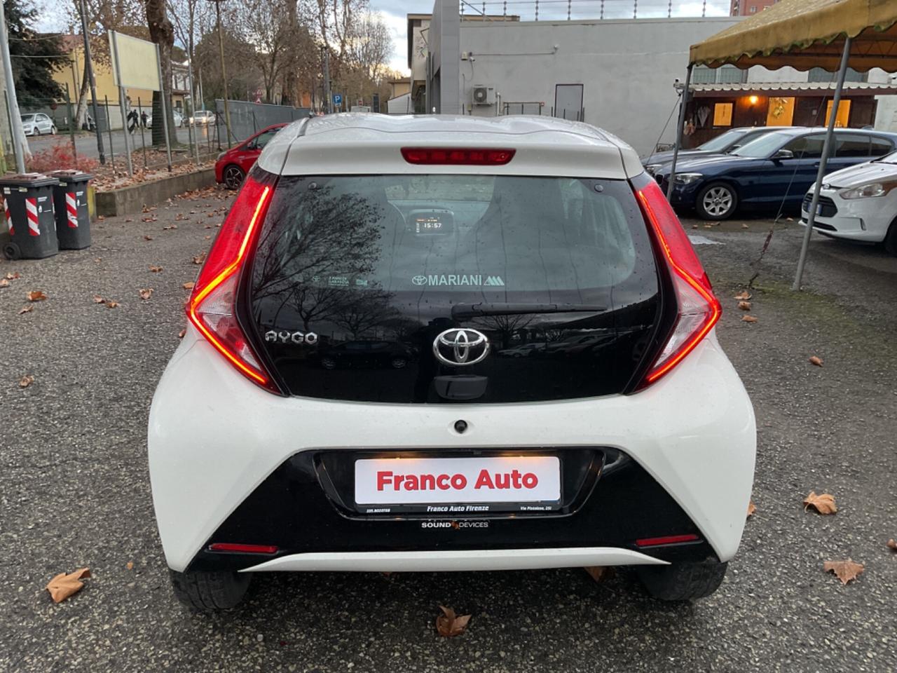 Toyota Aygo 1.0 VVT-i 72 CV 5 porte x-cite OK NEOPATENTATI