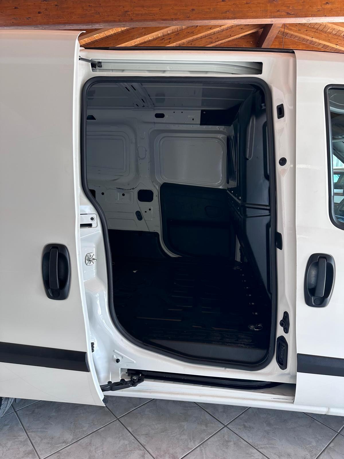 Fiat Doblo Doblò 1.6 MJT 105CV S&S PL-TN Cargo Maxi Lounge