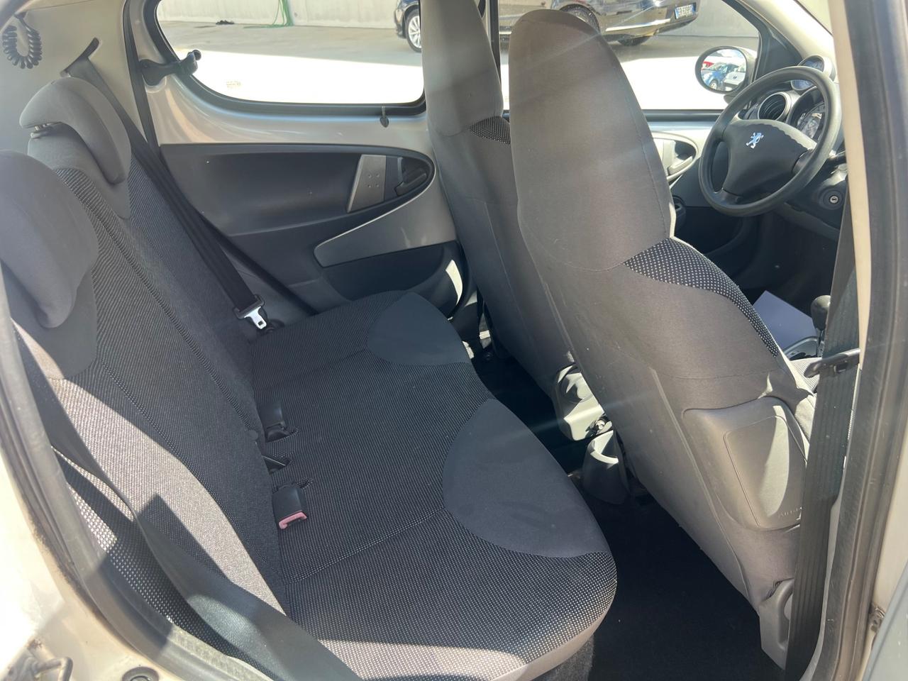 Peugeot 107 1.0 68CV 5p. Automatica