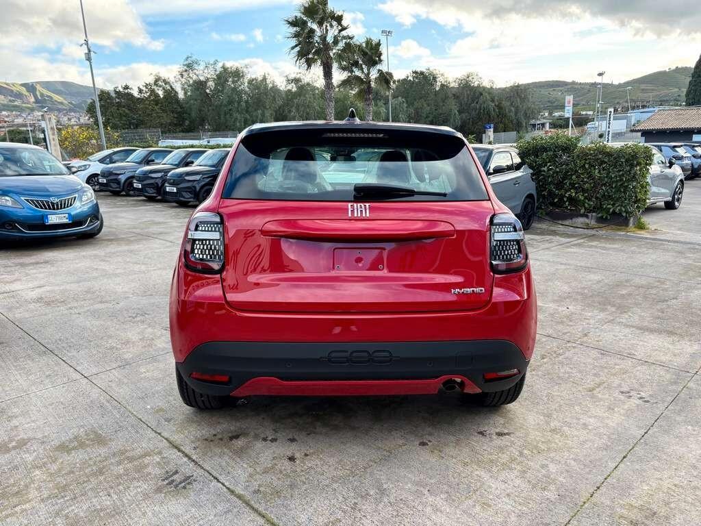 Fiat 600 Hybrid 110 CV DCT MHEV Pop KM 0 IVA ESPOSTA Tua a solo 199 Euro al mese