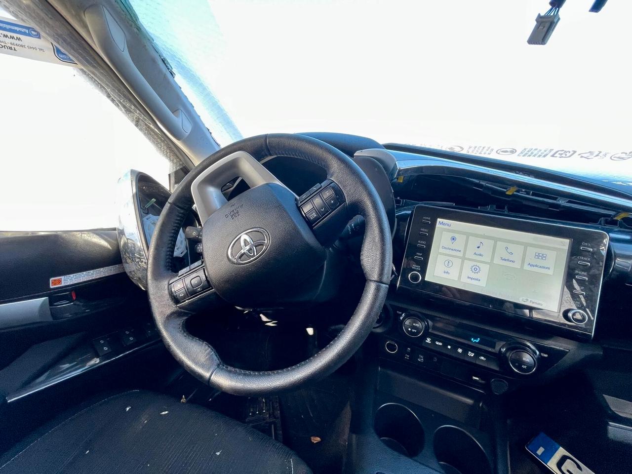 Toyota Hilux 2.4 D-4D 4WD 4 porte Double Cab Lounge ***INCIDENTATO**