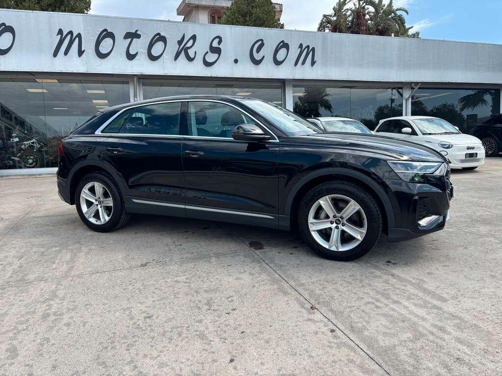 Audi Q8 SUV 45 TDI quattro tiptronic S line edition 2024 / KM 52.000 IVA ESPOSTA Tua a solo 599 Euro al mese