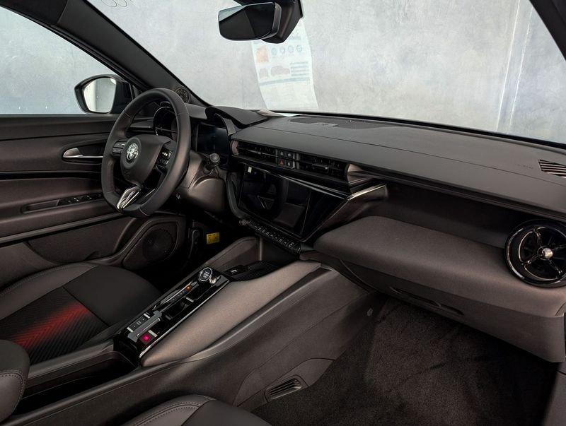 Alfa Romeo Junior Hybrid 145cv SPECIALE (Pack TECHNO+Tetto Pano)