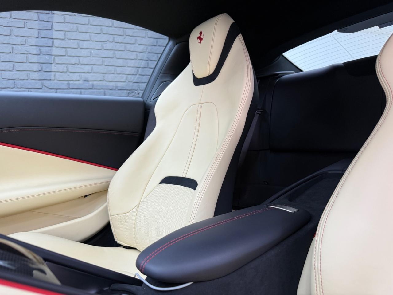 Ferrari Roma 3.9 620cv italiana unicopro garanzia 7 anni full