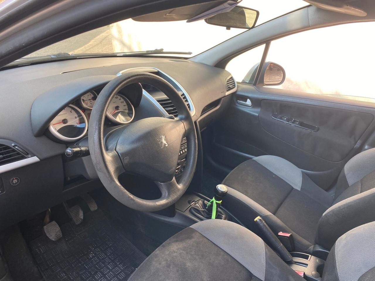 Peugeot 207 1.4cc gpl (PRIVATO)-2009