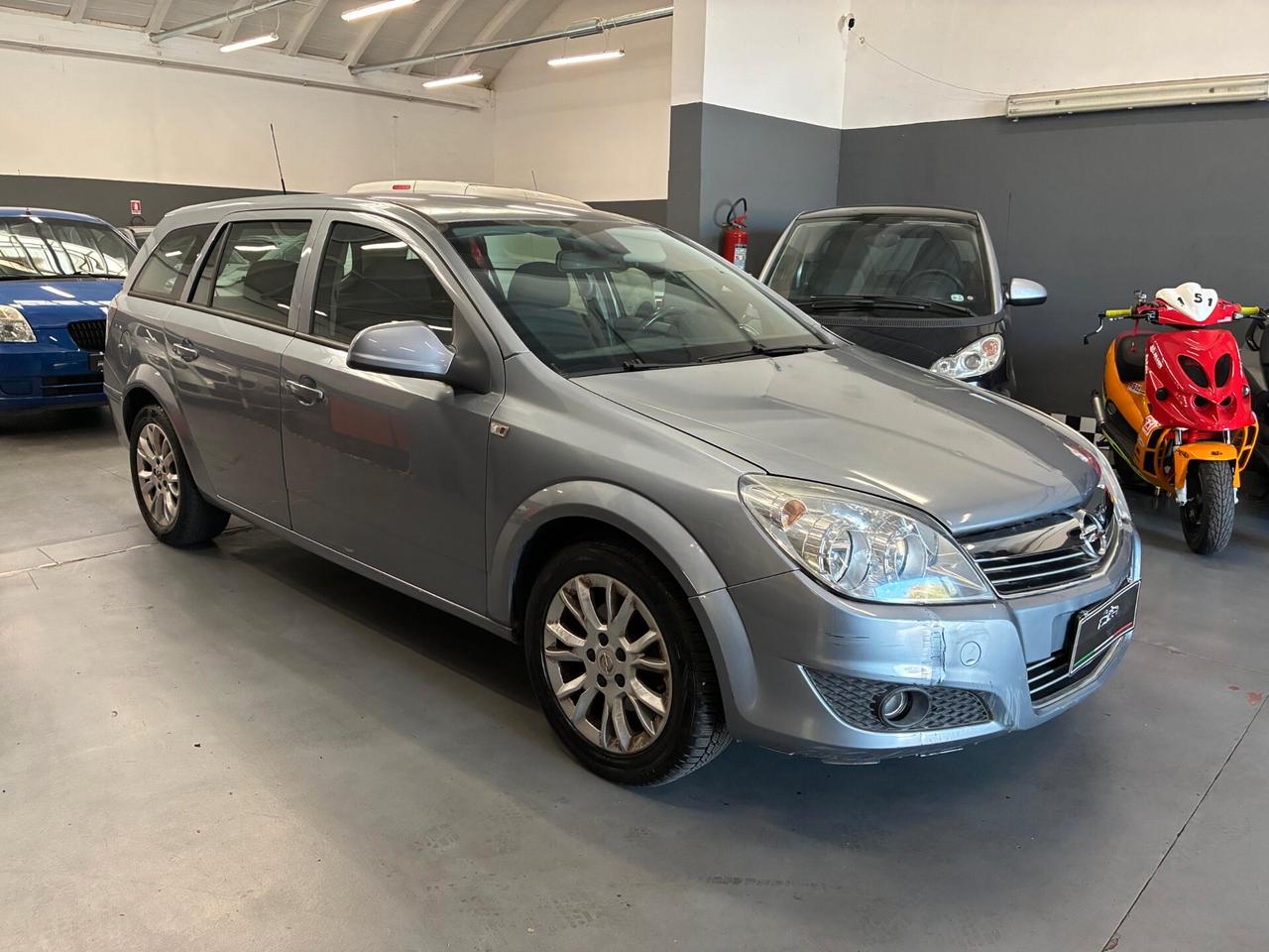 Opel Astra III 2010 SW 1.6 Enjoy Gpl-tech 115cv