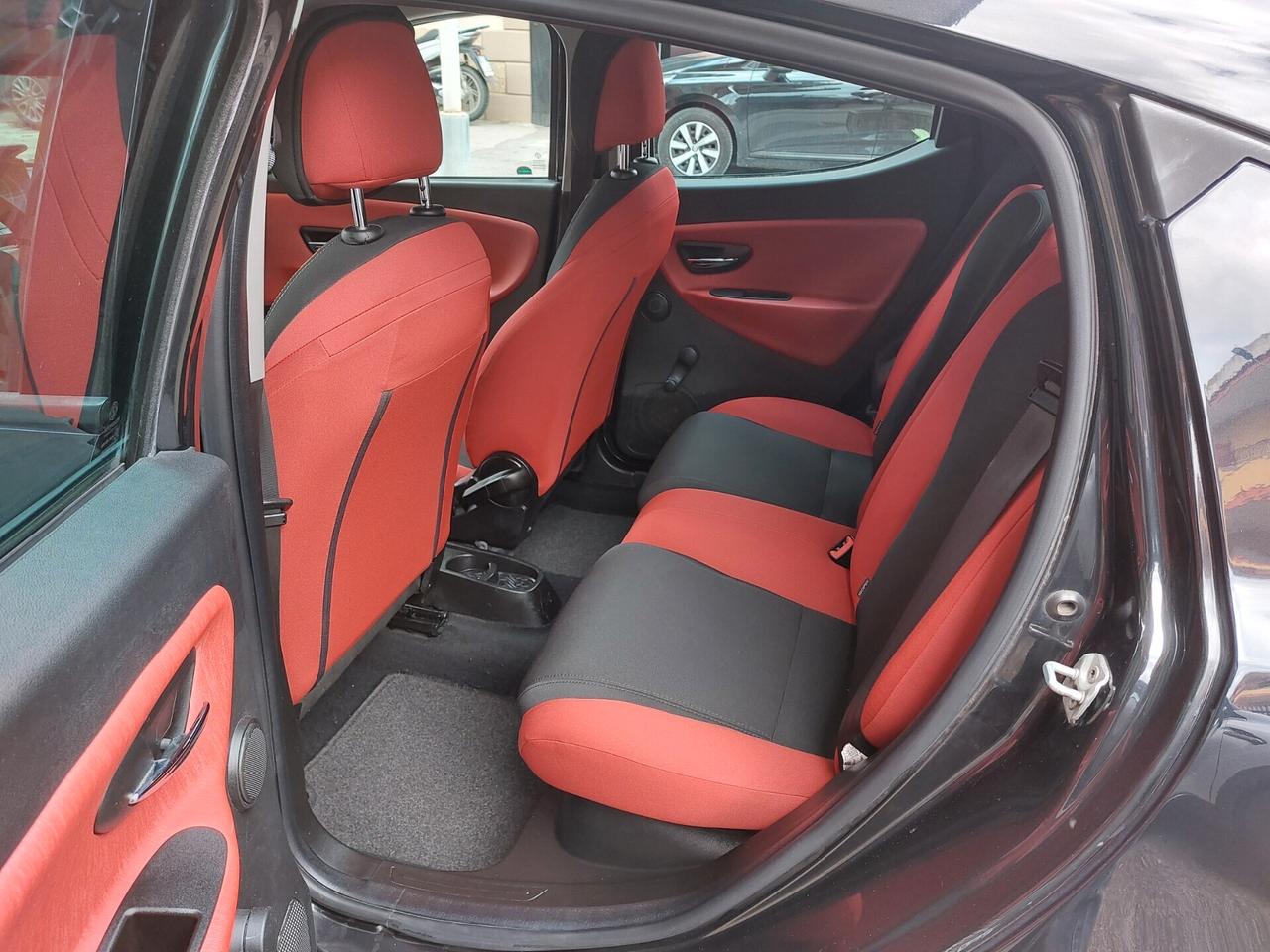 Lancia Ypsilon 1.2 69 CV 5 porte GPL Gold