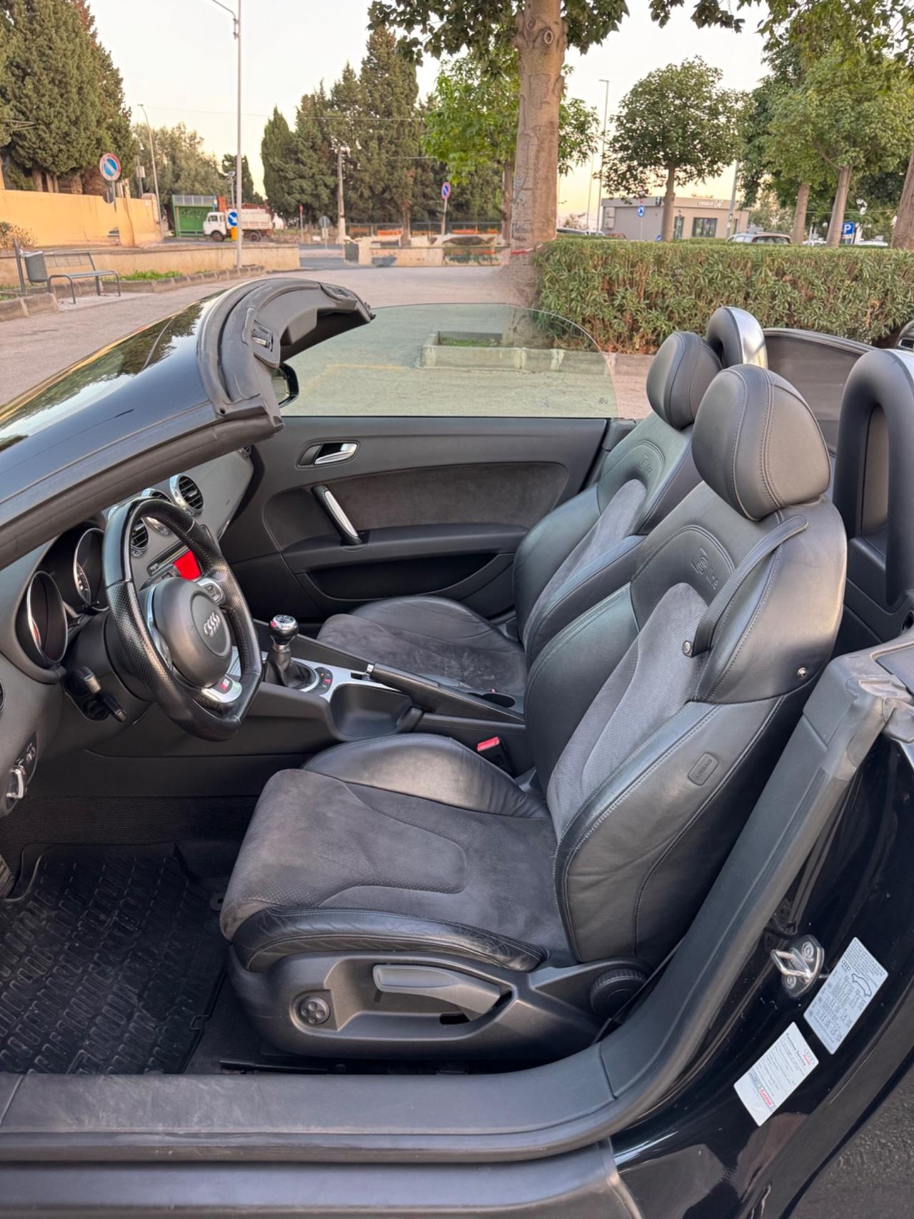 Audi TT Cabrio 2.0 TDI “QUATTRO/S-LINE”