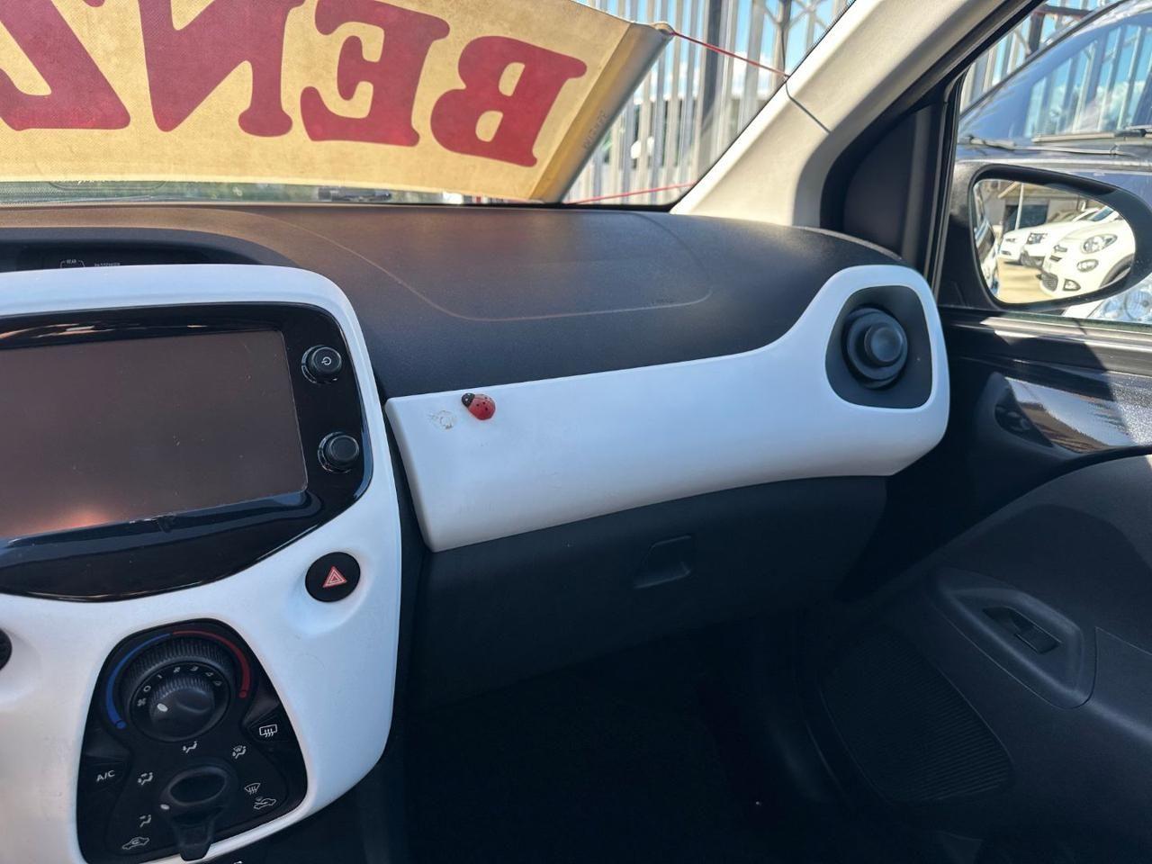 Peugeot 108 VTi 68 5 porte Allure