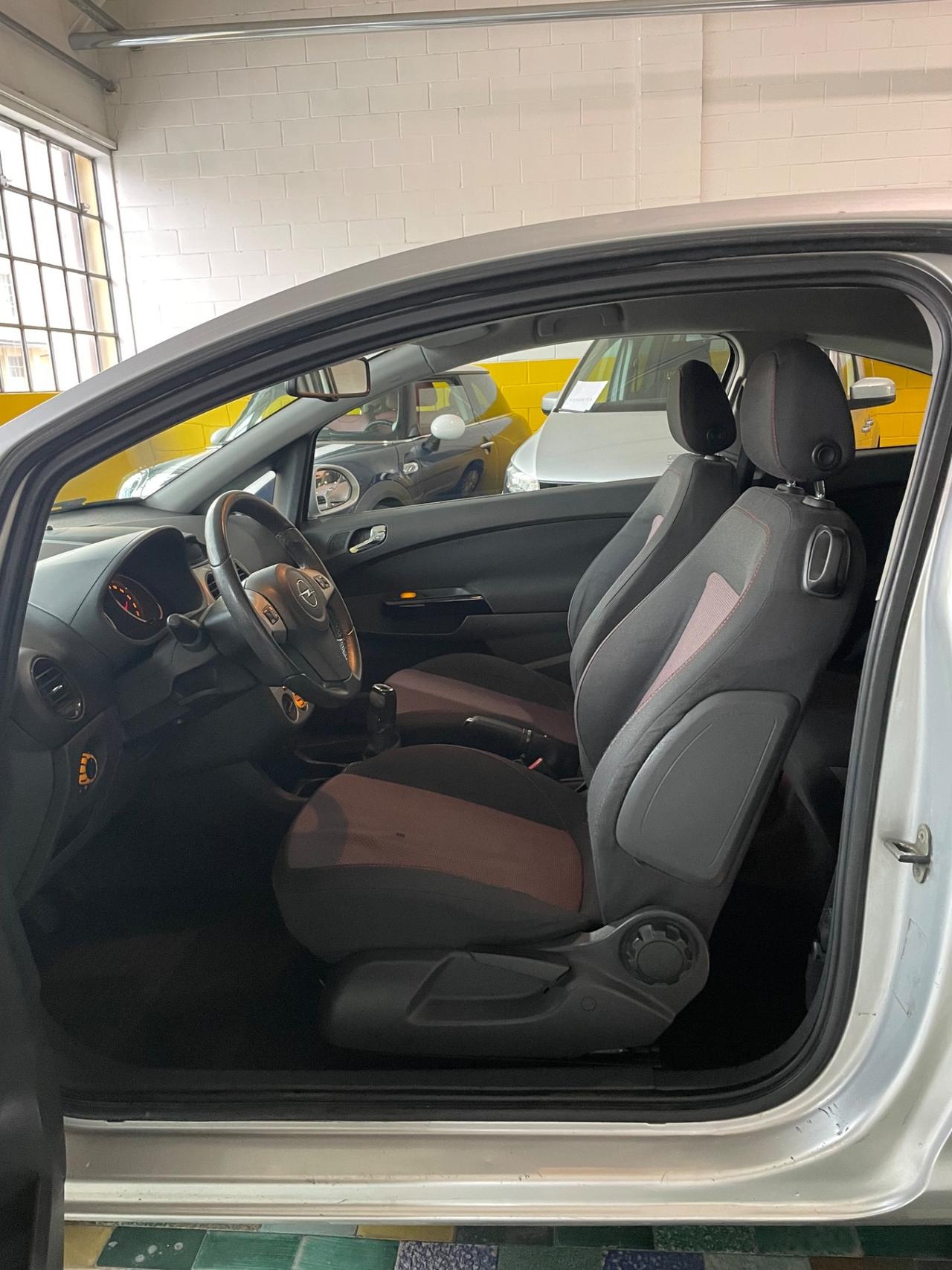 Opel Corsa 1.2 3 porte Sport SOLO 120 MILA KM