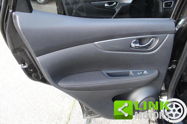 NISSAN Qashqai 1.5 dCi N-Connecta con tetto panoramico