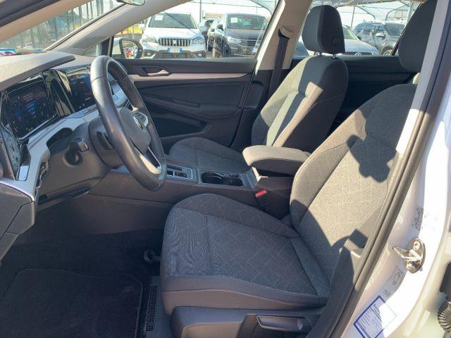VOLKSWAGEN Golf 1.0 eTSI EVO DSG Life