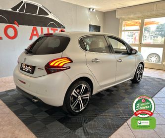 Peugeot 208 BlueHDi 100 5 porte GT Line OPACA