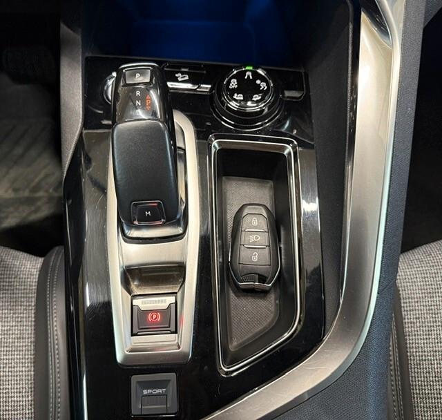 Peugeot 3008 PureTech Turbo 130 Allure