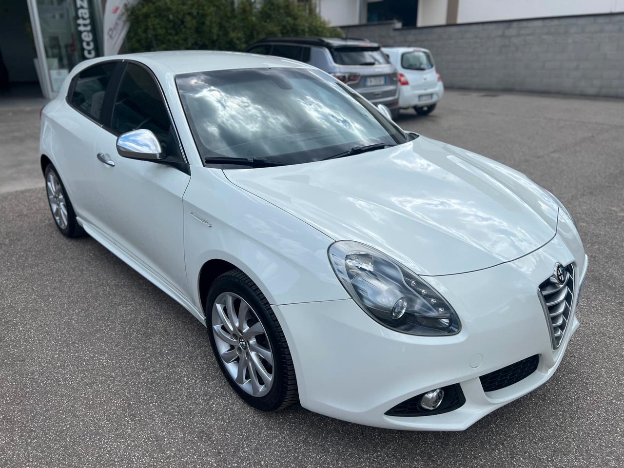 Alfa Romeo Giulietta 1.6 jtdm 105cv DISTINCTIVE E5 NAVI/TELPDC PERFF.