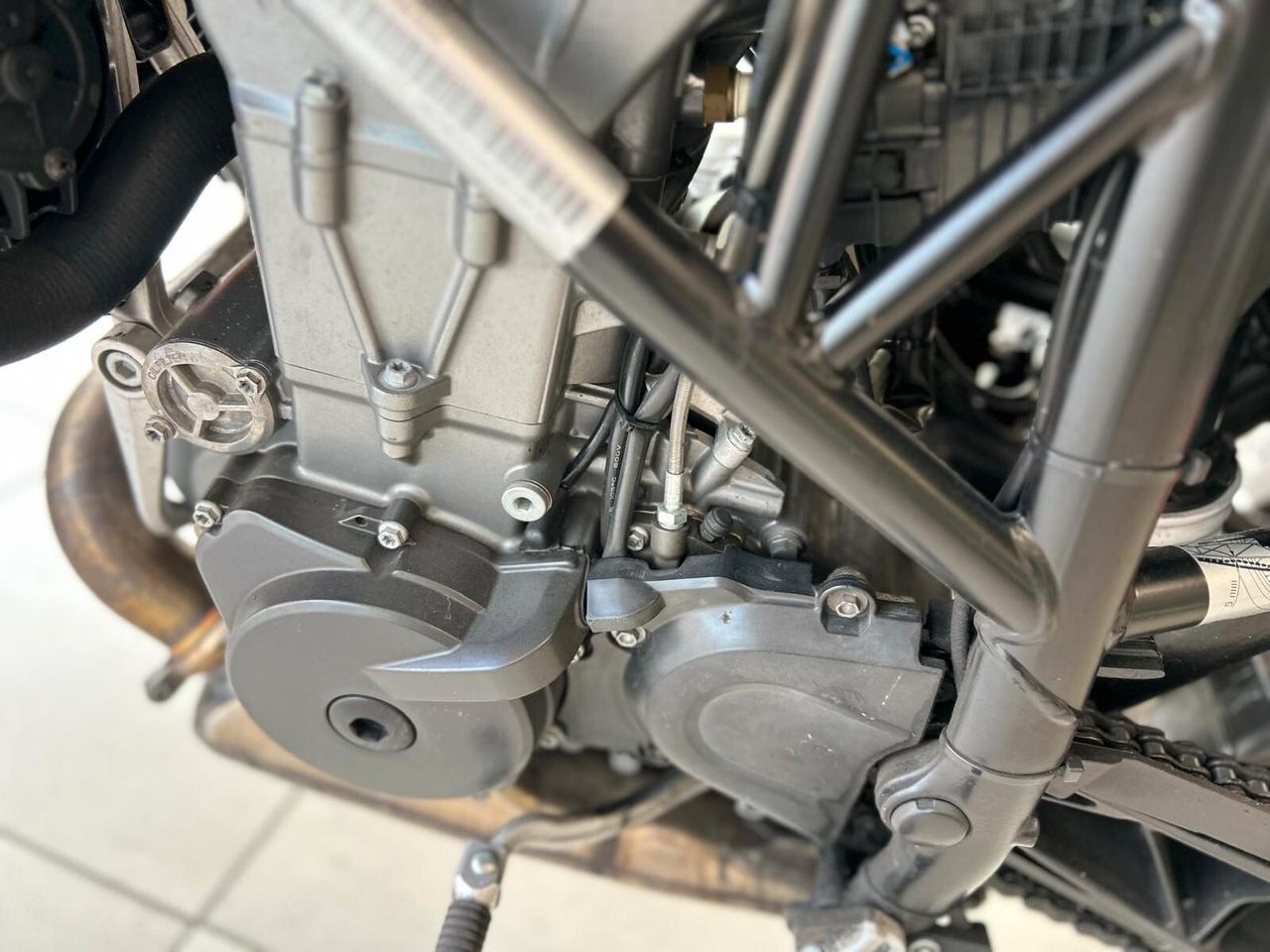 Ktm 690 Duke 73 cv ABS