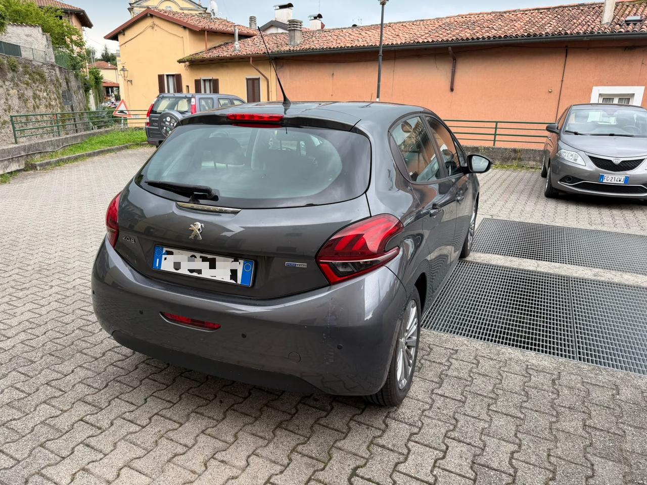 PEUGEOT 208 1° serie PureTech 82 5 porte Active