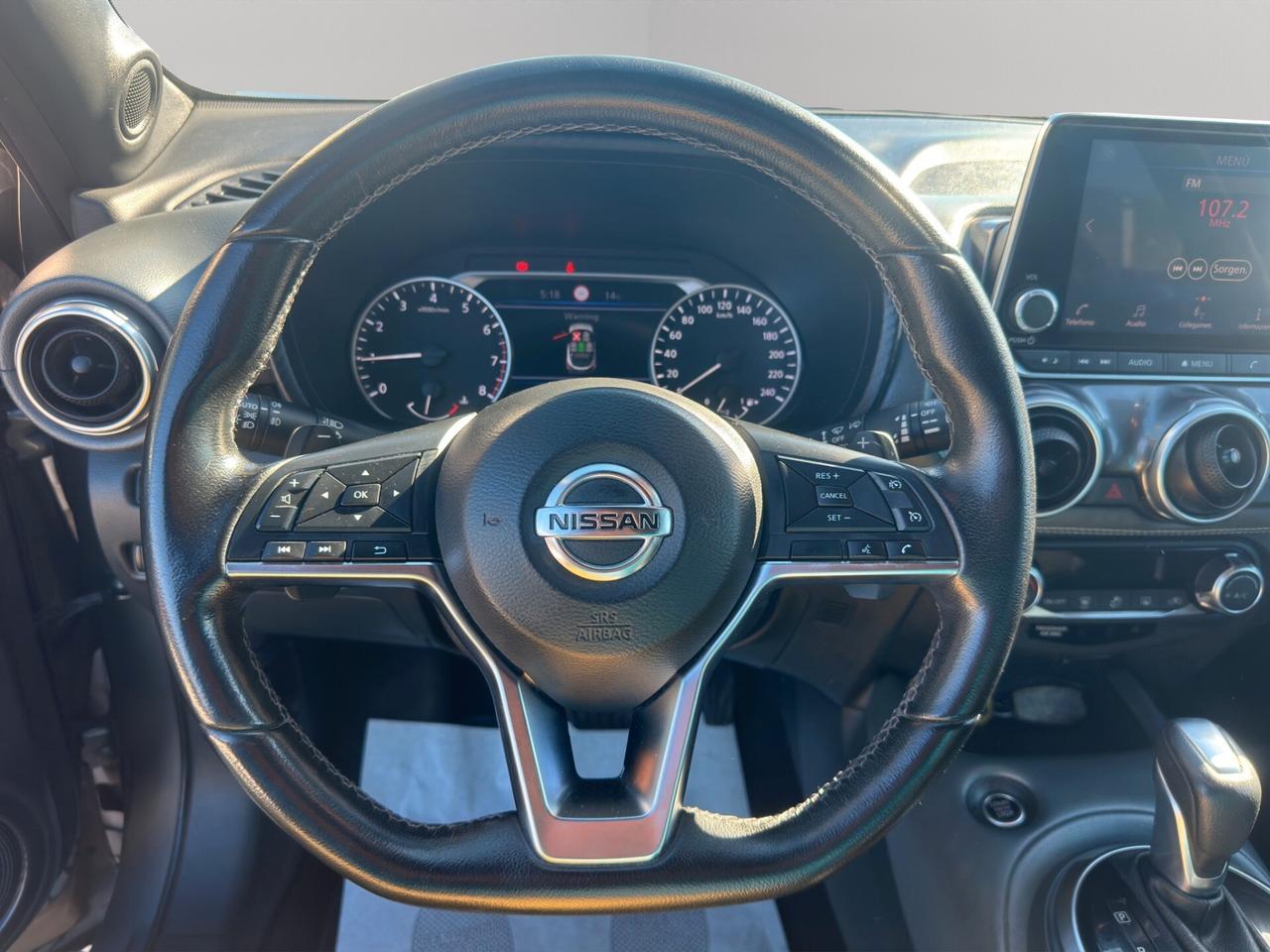 Nissan Juke 1.0 DIG-T 114 CV DCT Business