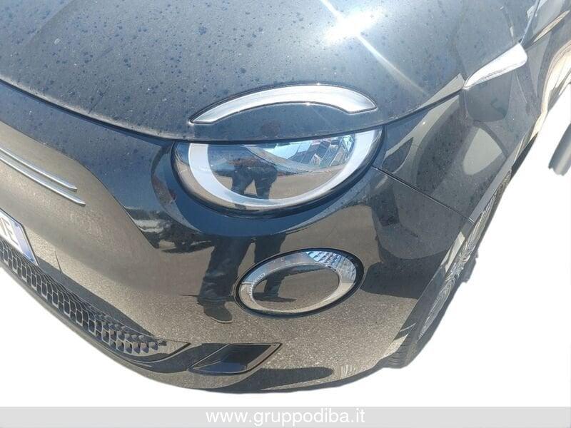 FIAT 500e 500 BEV HATCHBACK M Nuova 500 Hatchback My23 La Nuova 500 - 320 Berlin