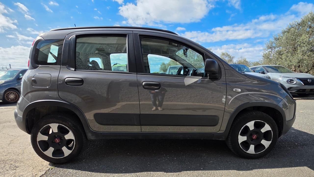 Fiat Panda 1.0 FireFly S&S Hybrid City Cross