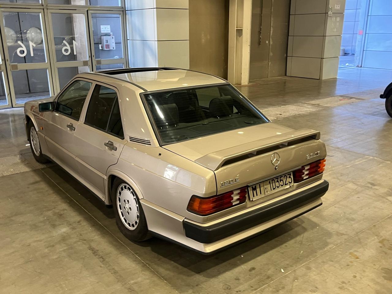 Mercedes 190 2.3 16v DA SISTEMARE