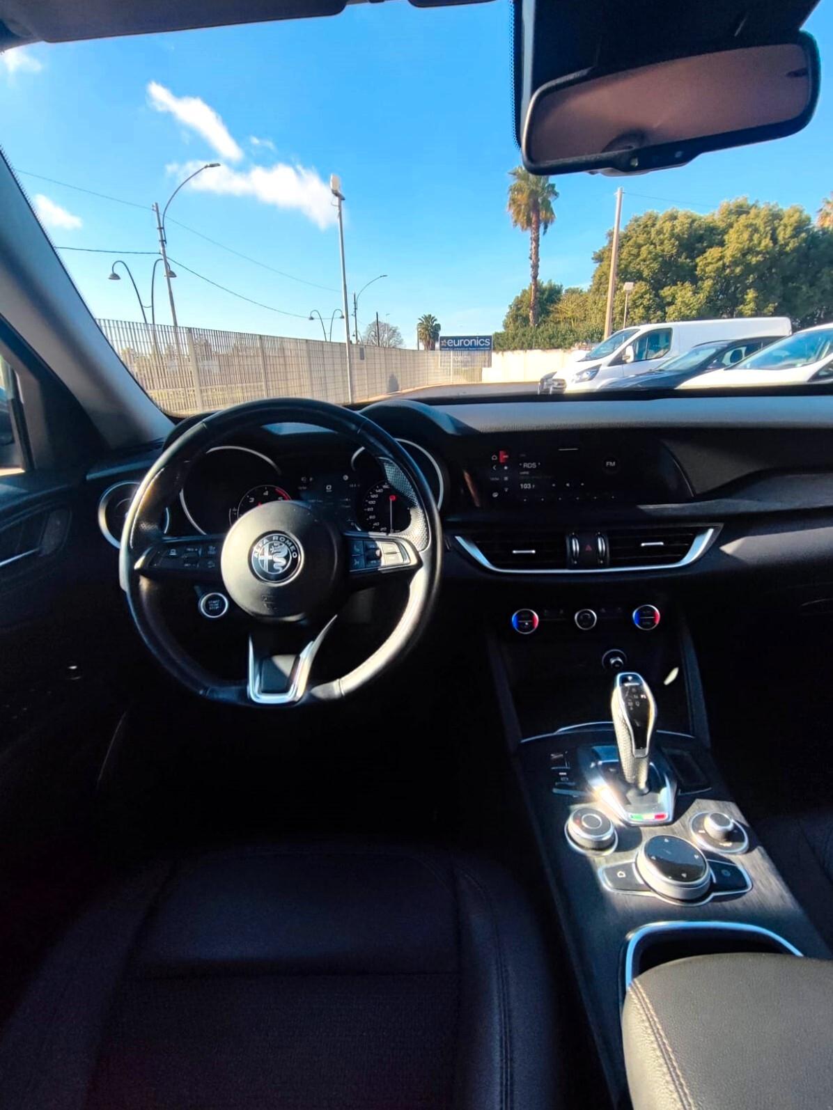 Alfa Romeo Stelvio 2.2 Turbodiesel 190 CV AT8 RWD B-Tech