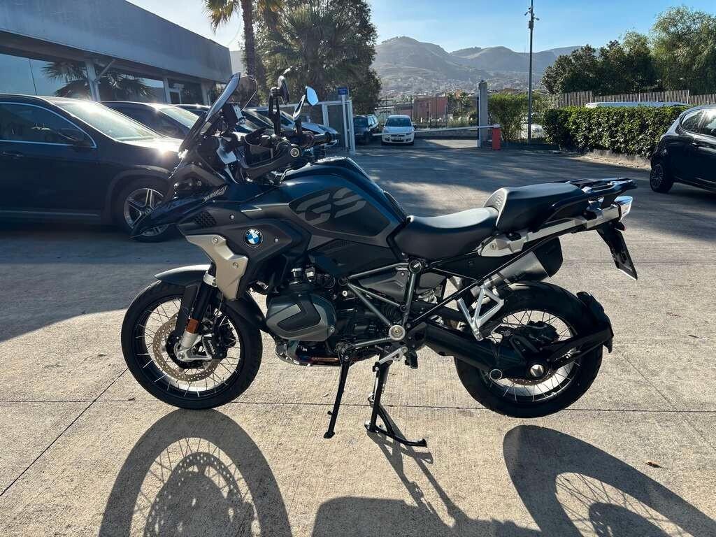 Bmw R 1250 GS Triple Black 2023/KM 13.000 Tua a solo 179 Euro al mese